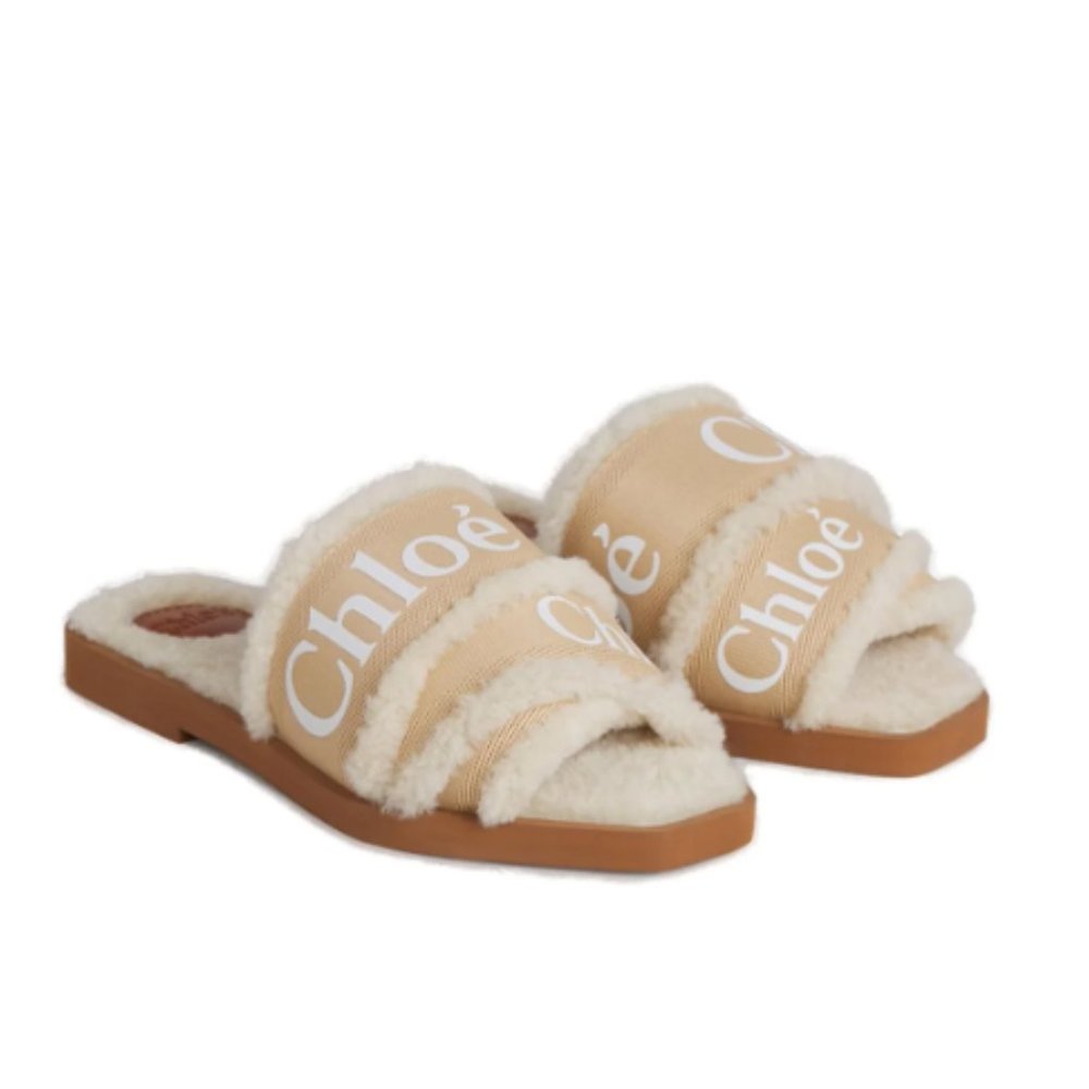 NWT Chloé Woody Shearling Slides in Soft Tan 39 EU - Picture 3 of 9